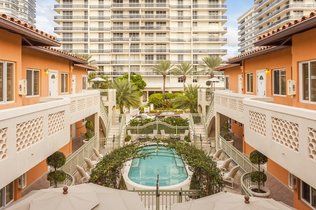 Sun Harbour Boutique Hotel Bal Harbour Екстер'єр фото
