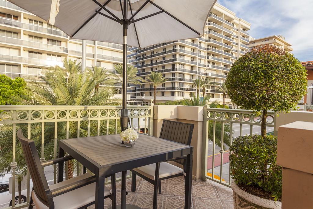 Sun Harbour Boutique Hotel Bal Harbour Екстер'єр фото